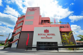  Royal Hotel  Йомитан